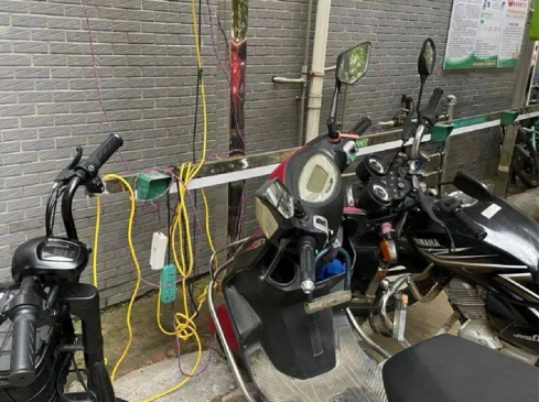 電單車充電樁，智能無線充電樁，智能掃碼電動自行車充電樁廠家